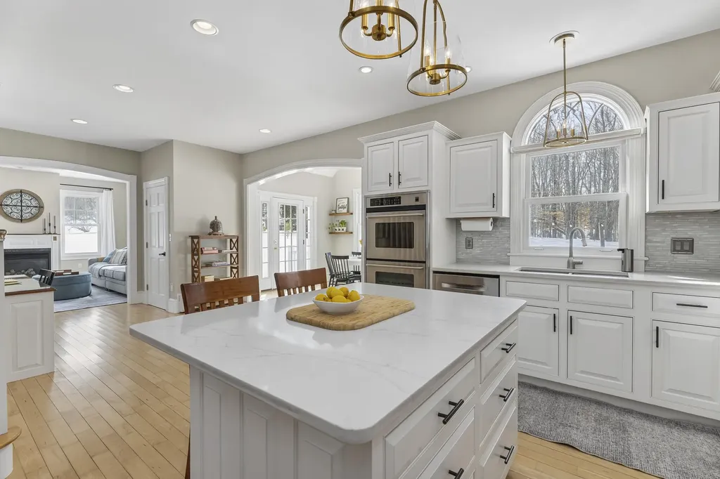8 Martin Drive Gorham ME 04038