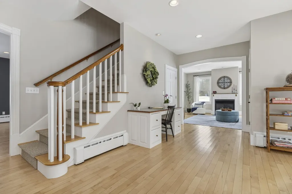 8 Martin Drive Gorham ME 04038