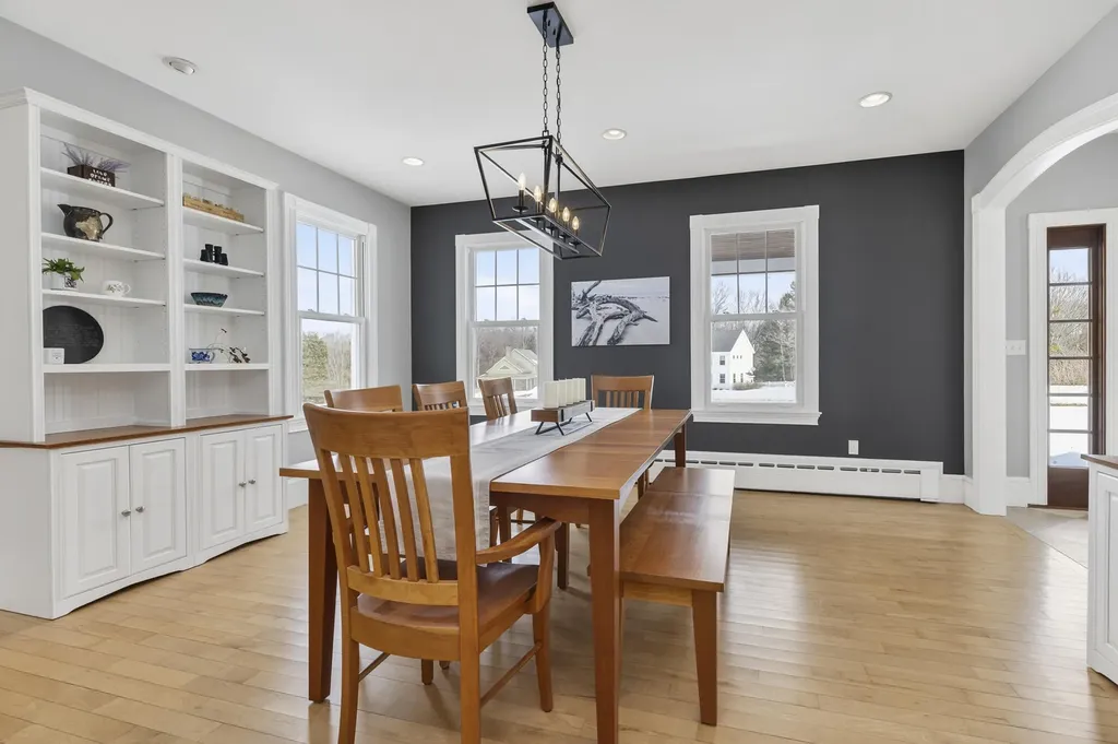 8 Martin Drive Gorham ME 04038