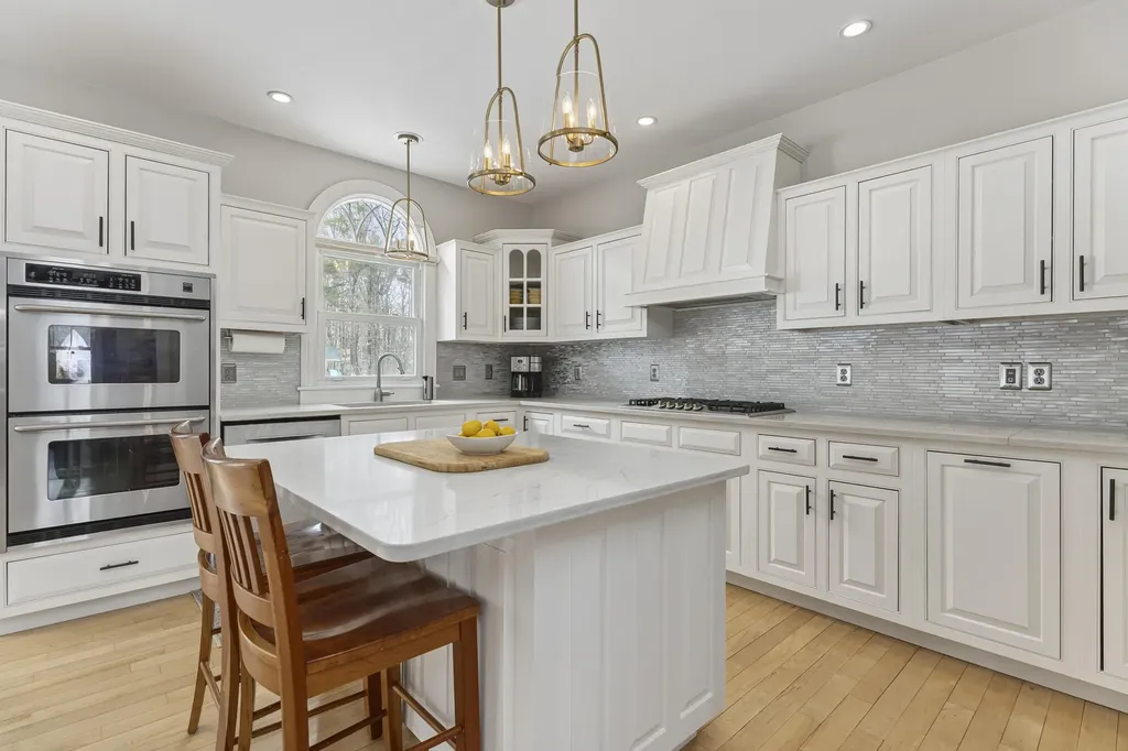 8 Martin Drive Gorham ME 04038