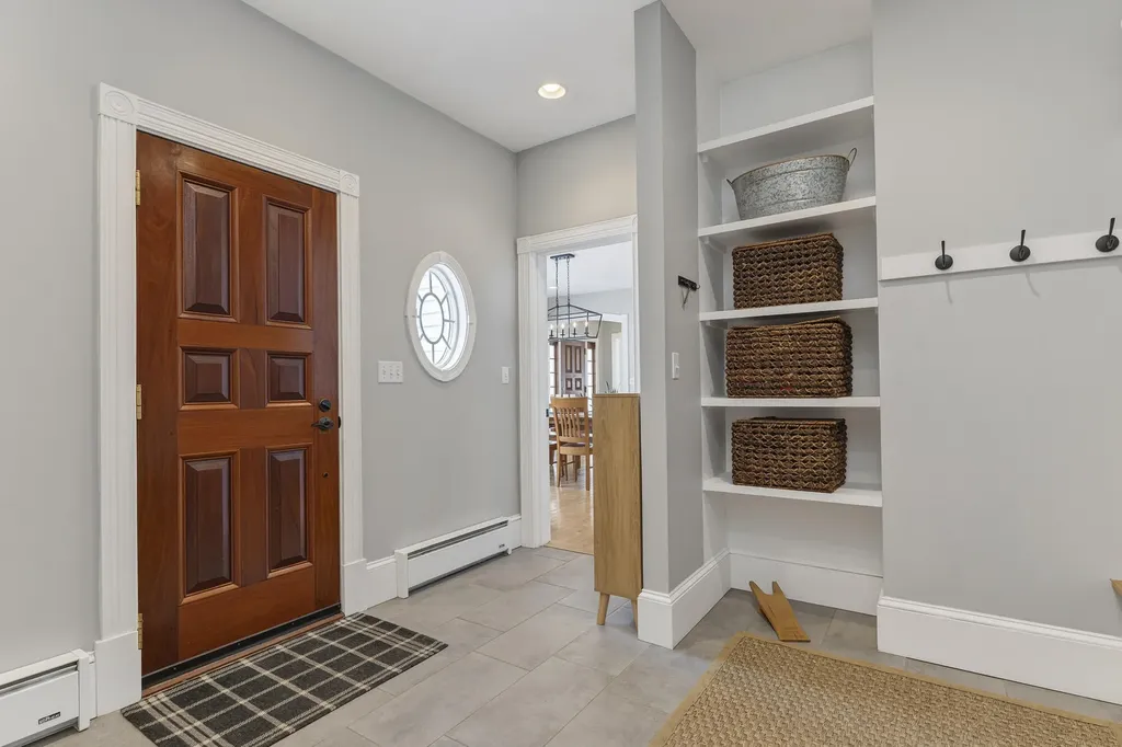 8 Martin Drive Gorham ME 04038