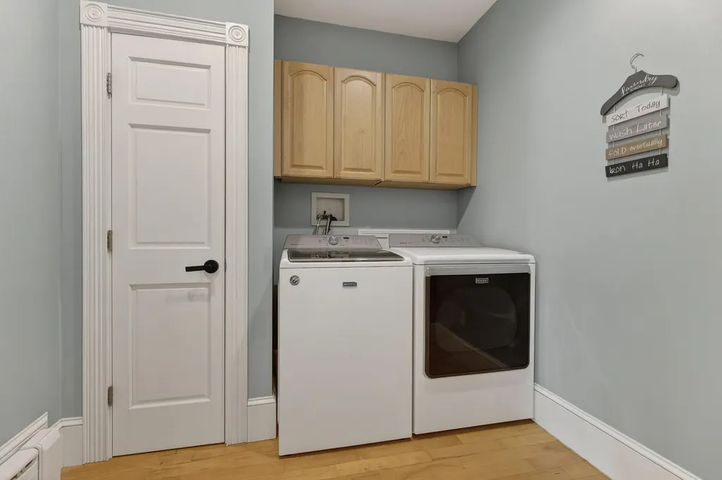 8 Martin Drive Gorham ME 04038