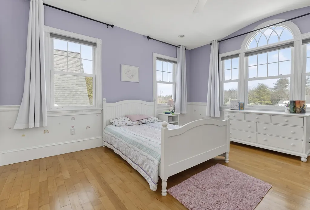 8 Martin Drive Gorham ME 04038