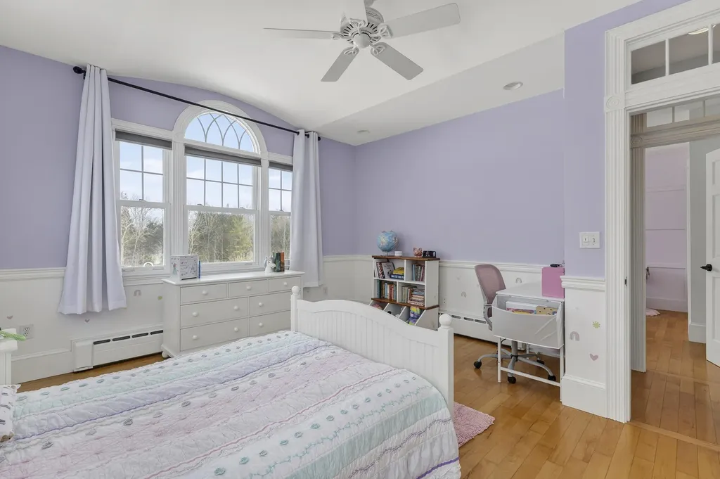 8 Martin Drive Gorham ME 04038