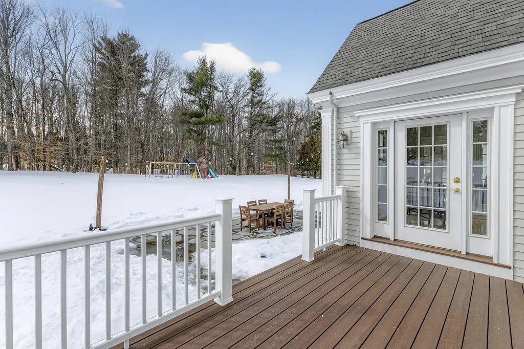 8 Martin Drive Gorham ME 04038