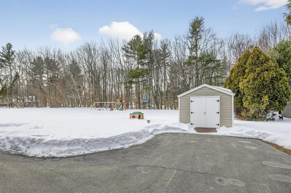 8 Martin Drive Gorham ME 04038