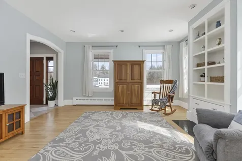 8 Martin Drive Gorham ME 04038