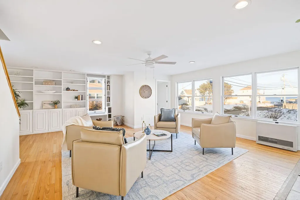 9 Riverside Avenue Saco ME 04072