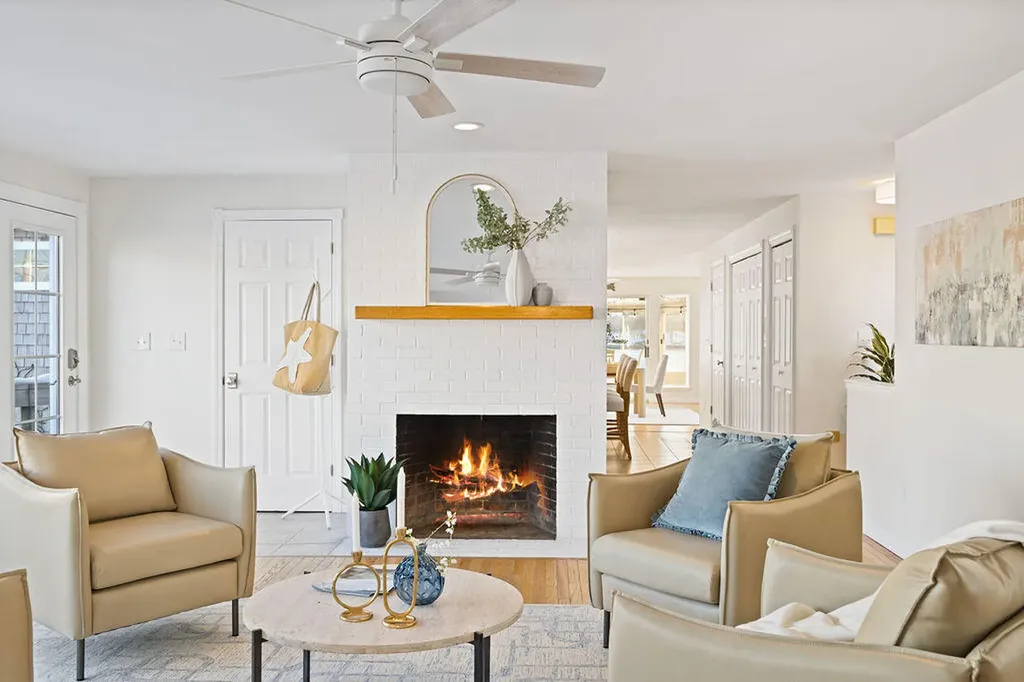9 Riverside Avenue Saco ME 04072