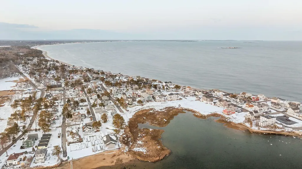 9 Riverside Avenue Saco ME 04072