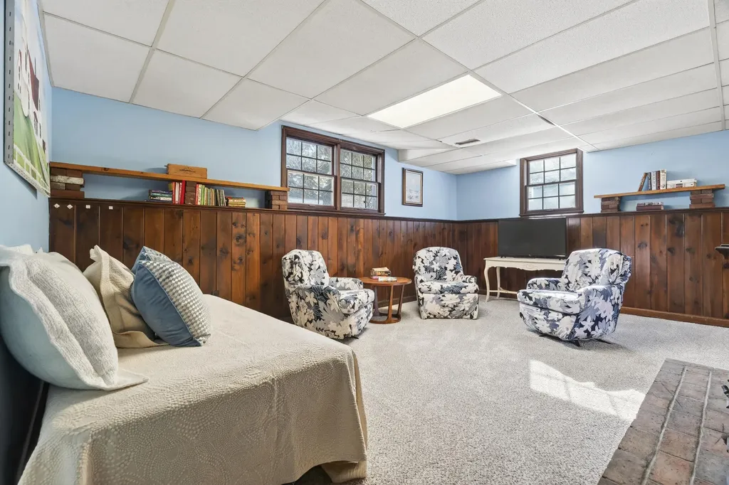 19 Birchvale Drive Portland ME 04102