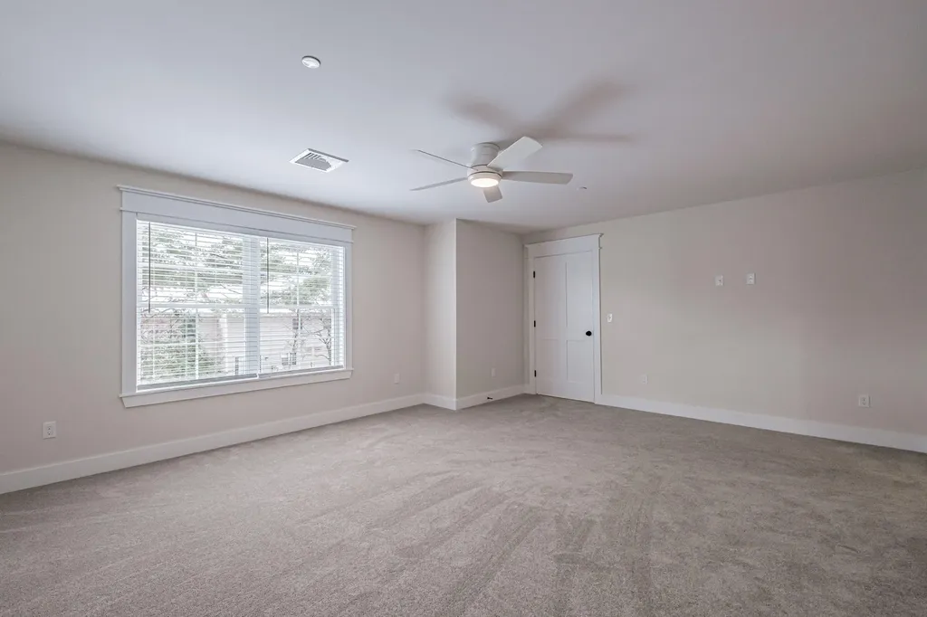 30 Fawn Woods Way Westbrook ME 04092