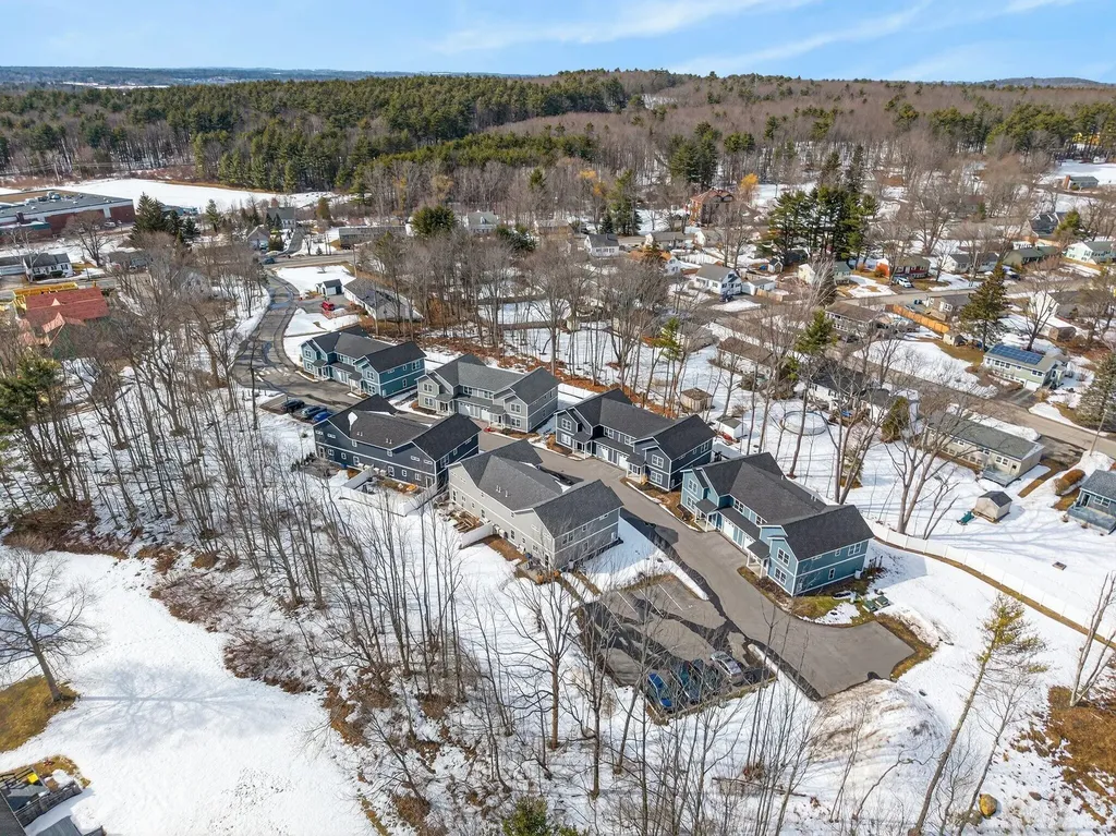 30 Fawn Woods Way Westbrook ME 04092