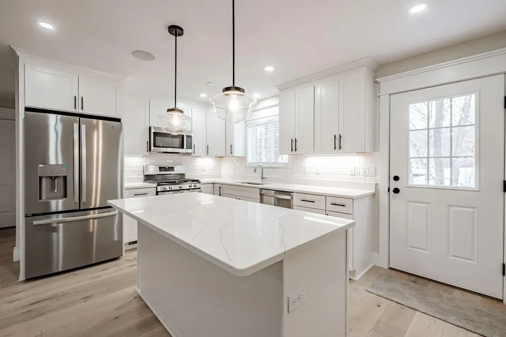 30 Fawn Woods Way Westbrook ME 04092
