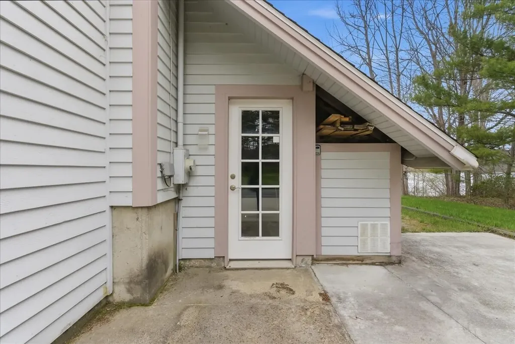 381 Cedar Grove Road Dresden ME 04342