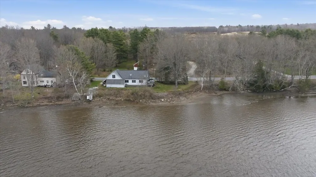 381 Cedar Grove Road Dresden ME 04342