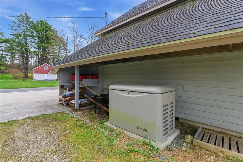 381 Cedar Grove Road Dresden ME 04342