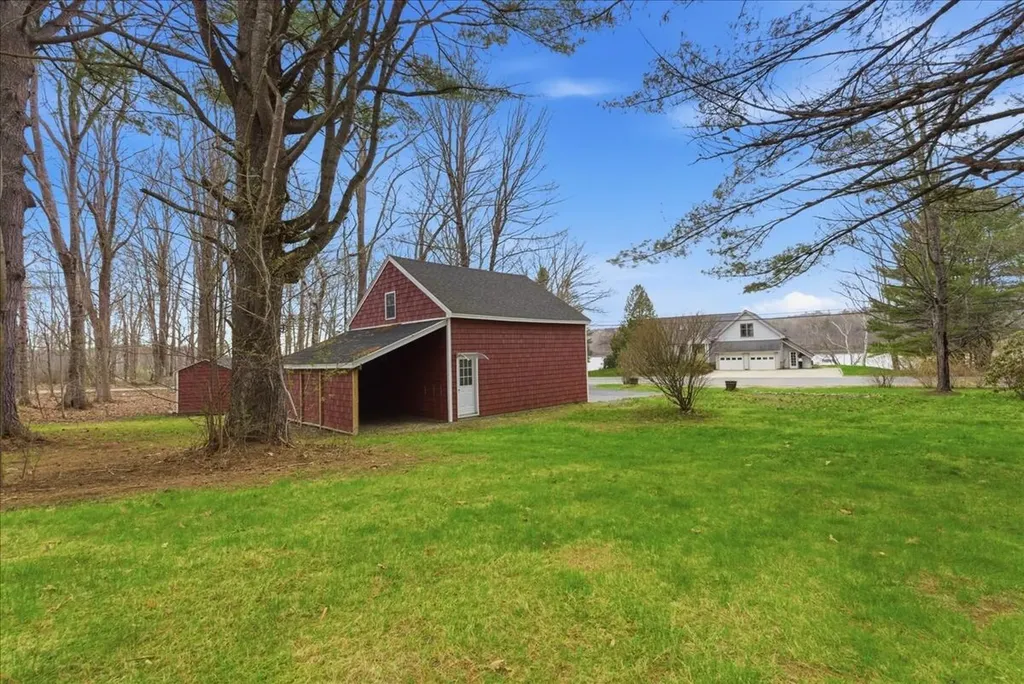 381 Cedar Grove Road Dresden ME 04342
