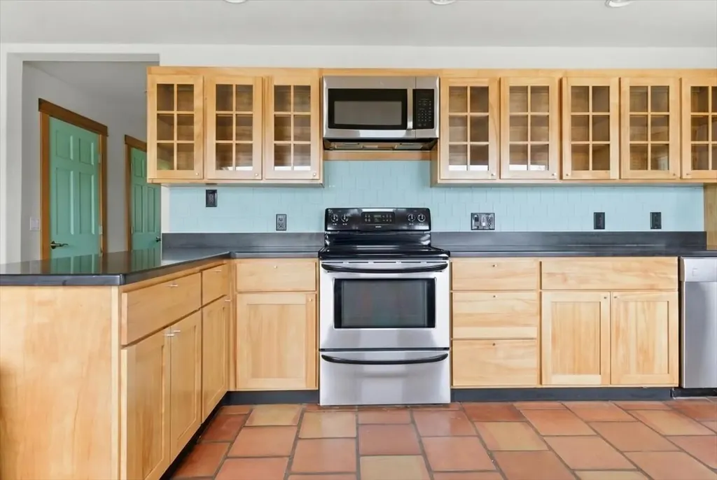 381 Cedar Grove Road Dresden ME 04342