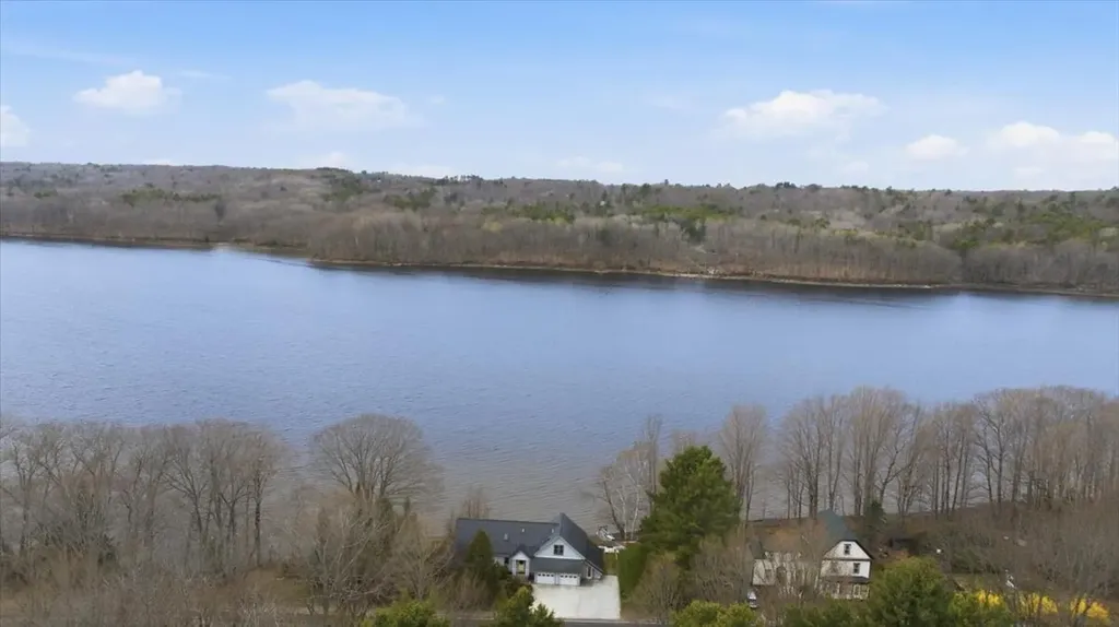 381 Cedar Grove Road Dresden ME 04342