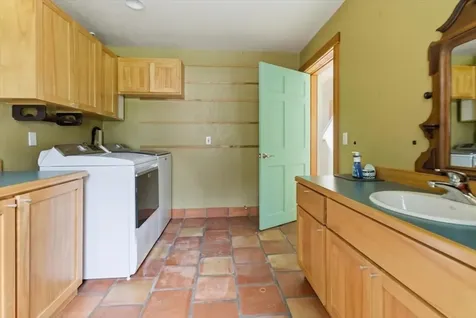 381 Cedar Grove Road Dresden ME 04342