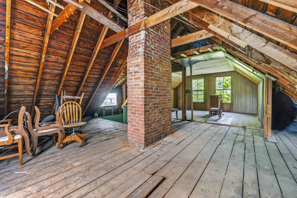 8 Prospect Street Waterville ME 04901