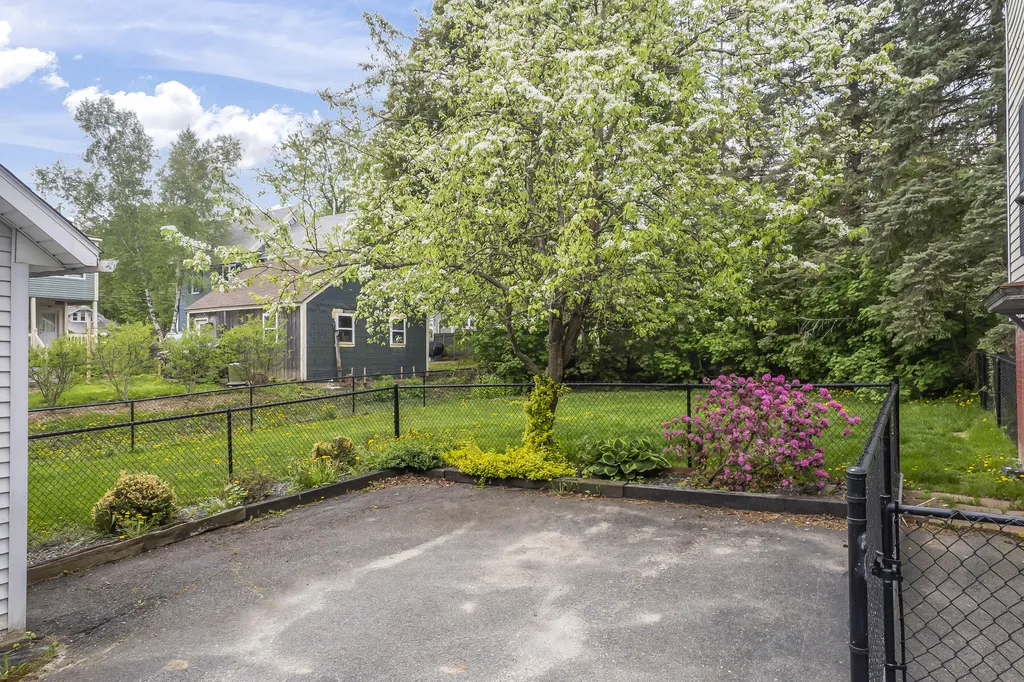 8 Prospect Street Waterville ME 04901