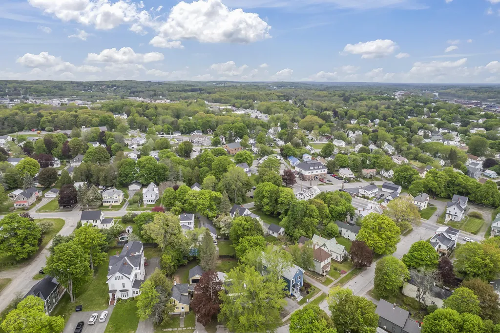 8 Prospect Street Waterville ME 04901
