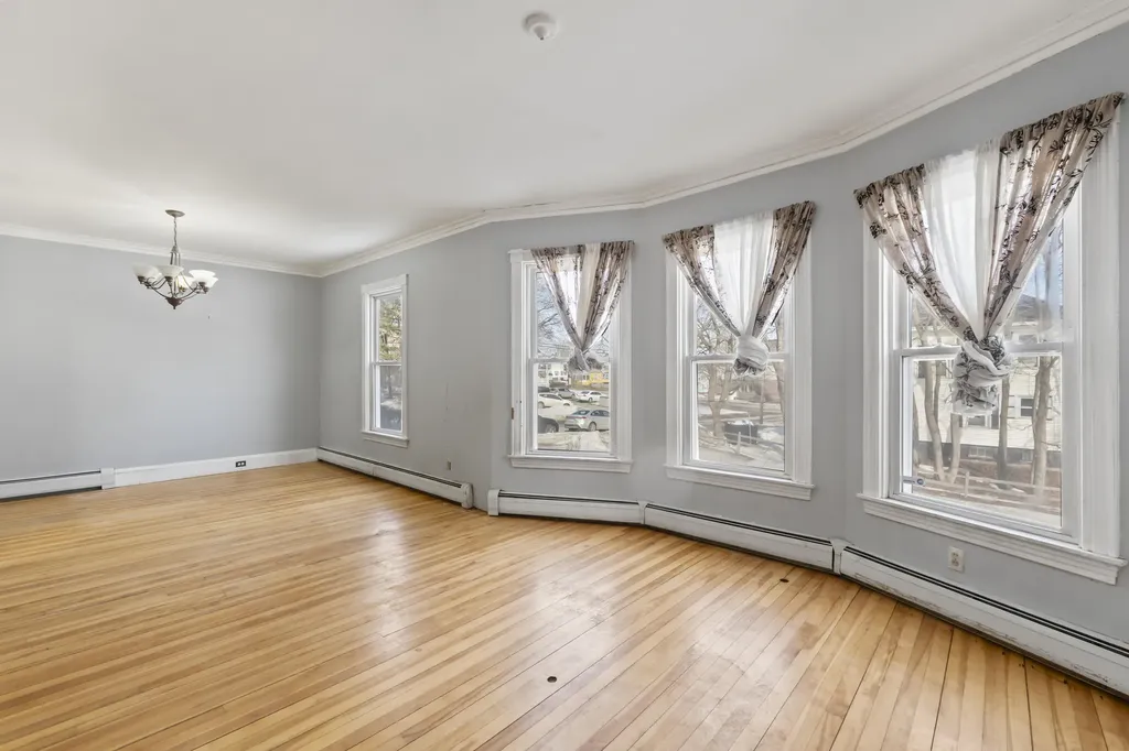 8 Prospect Street Waterville ME 04901