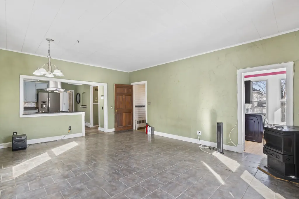8 Prospect Street Waterville ME 04901