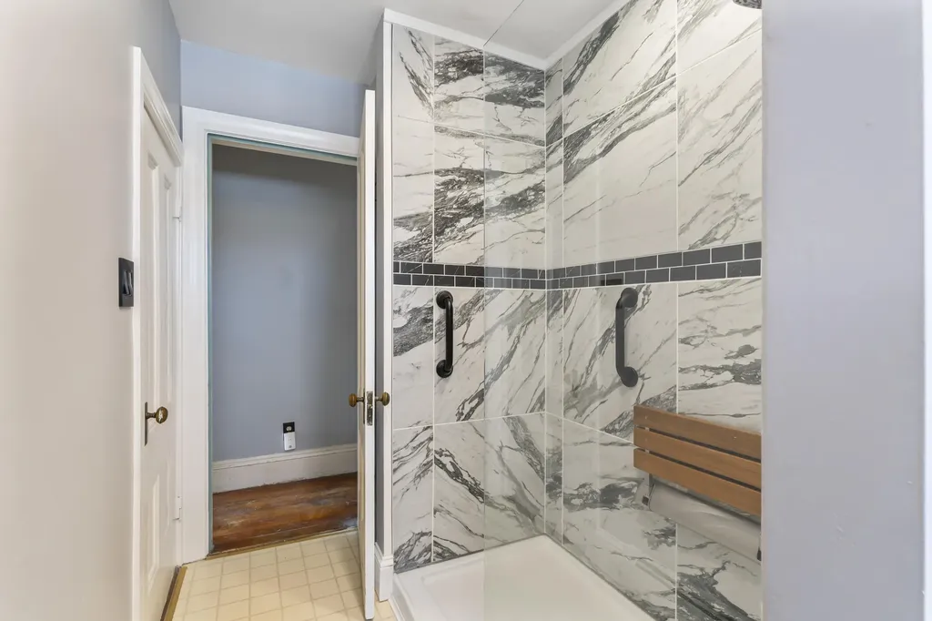 8 Prospect Street Waterville ME 04901