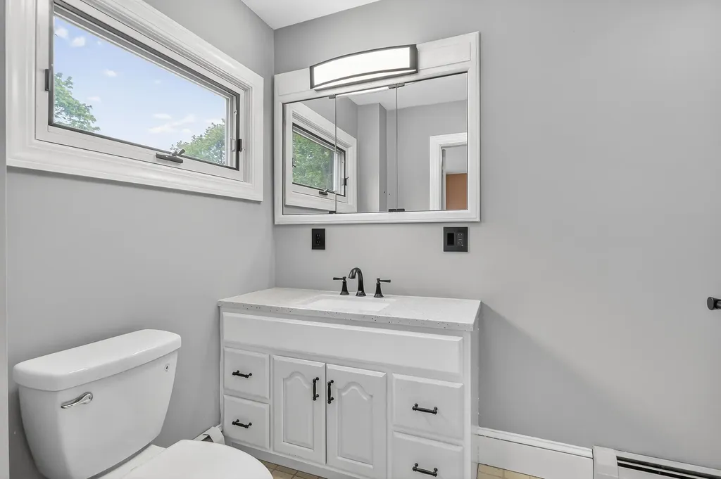 8 Prospect Street Waterville ME 04901