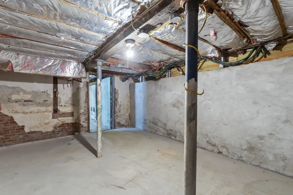 8 Prospect Street Waterville ME 04901