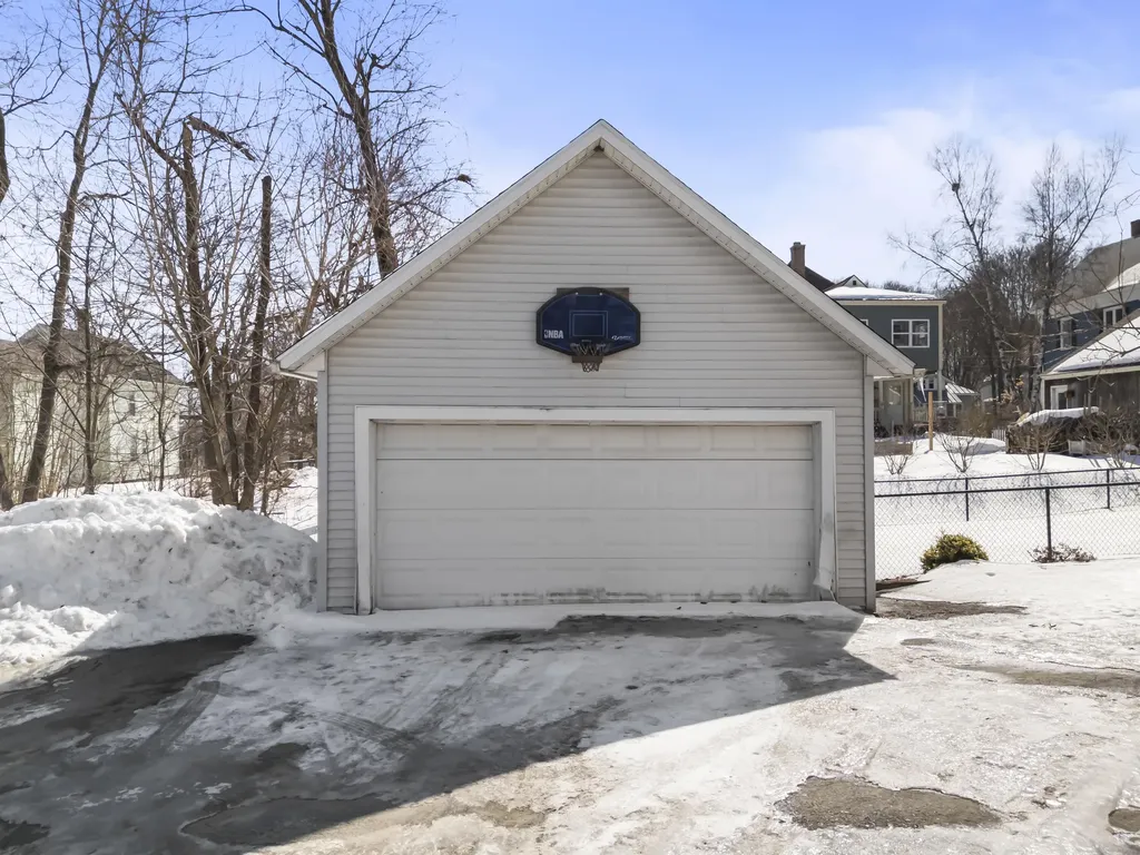 8 Prospect Street Waterville ME 04901