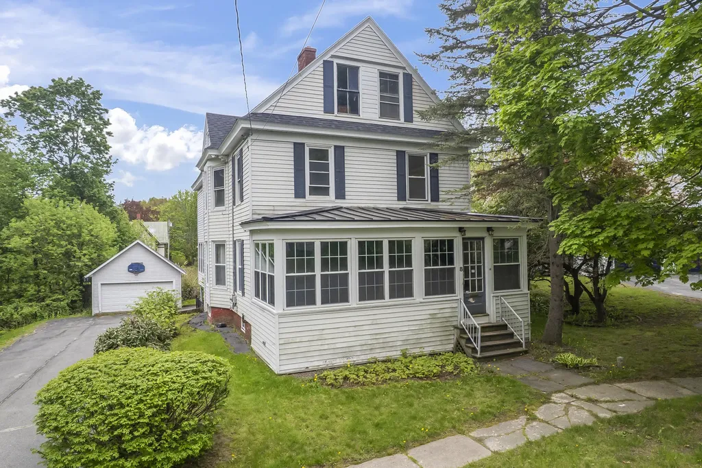 8 Prospect Street Waterville ME 04901