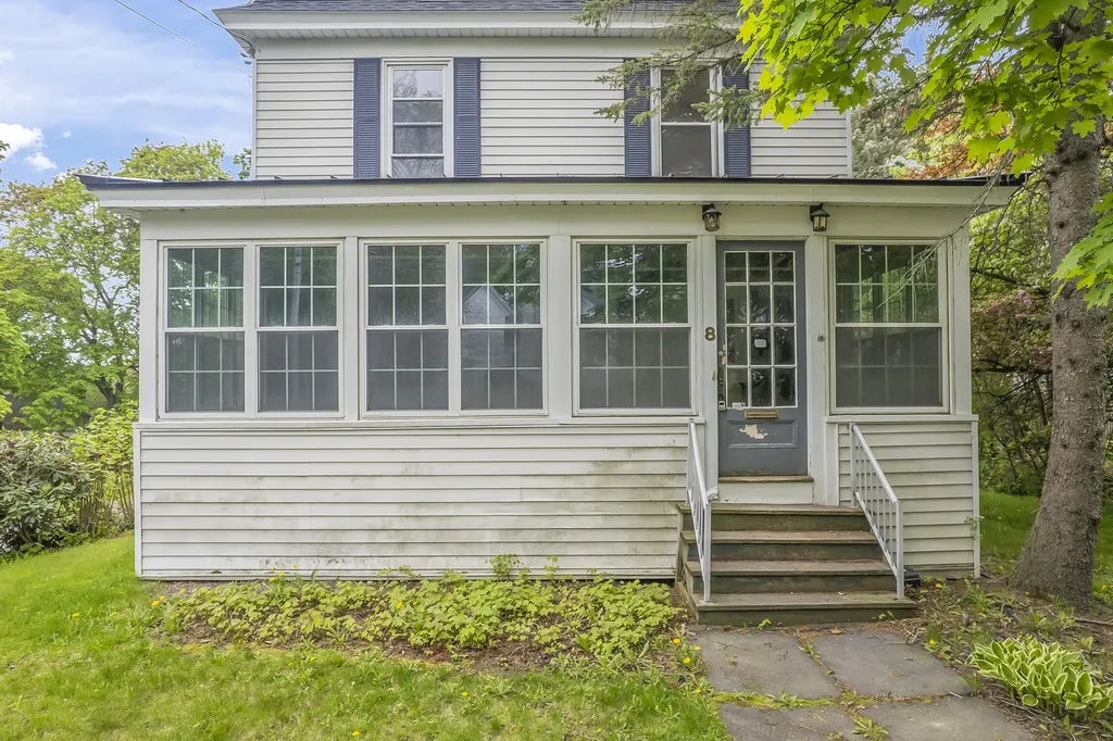 8 Prospect Street Waterville ME 04901