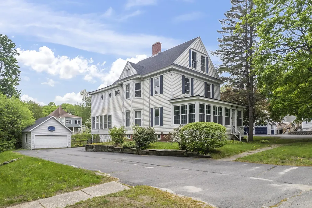 8 Prospect Street Waterville ME 04901