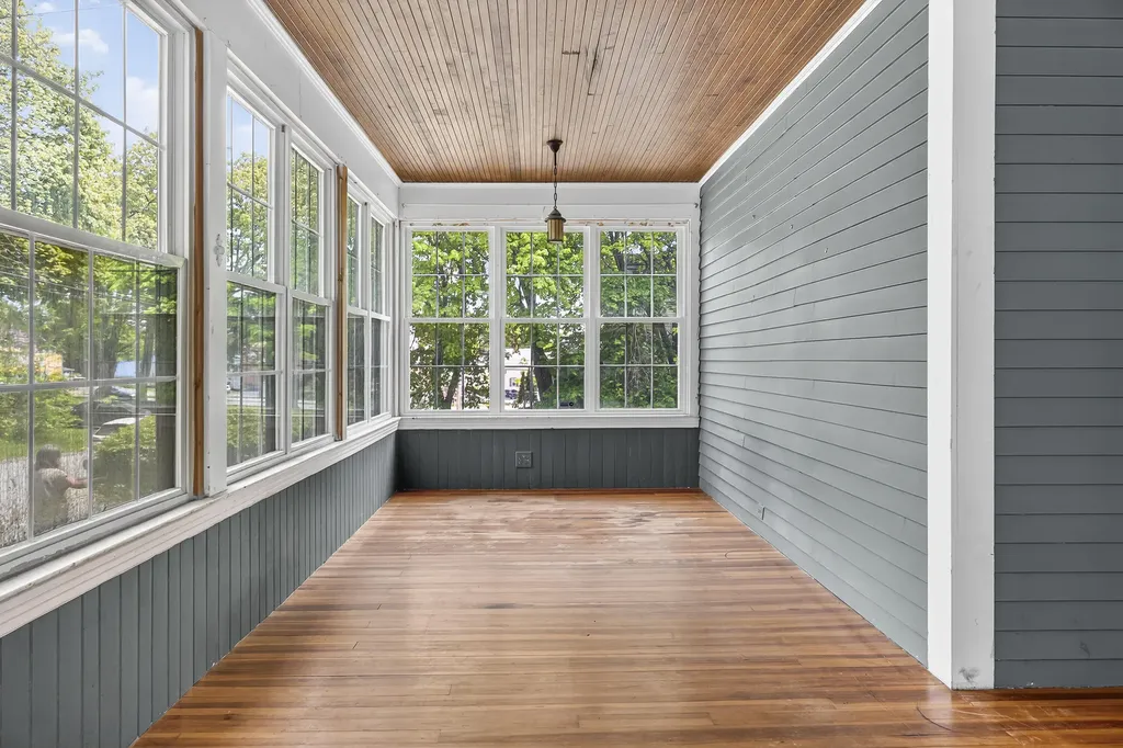 8 Prospect Street Waterville ME 04901
