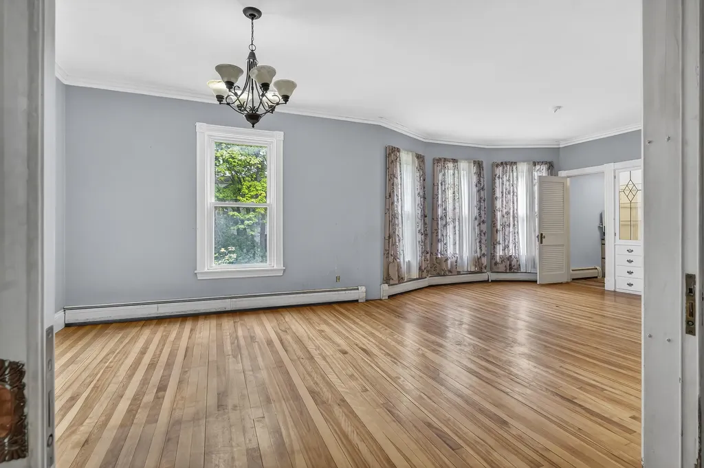 8 Prospect Street Waterville ME 04901