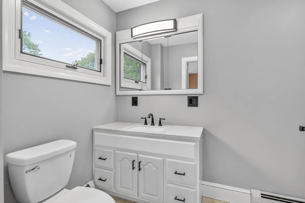 8 Prospect Street Waterville ME 04901