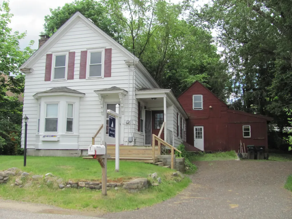 1 Hall Street Kennebunk ME 04043