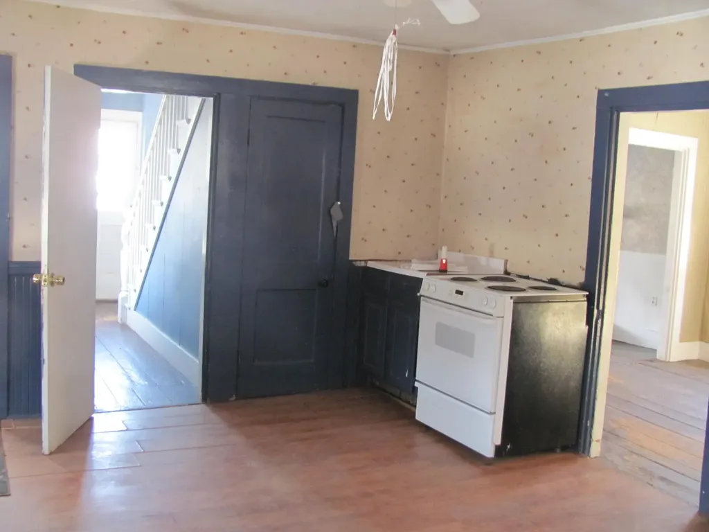 1 Hall Street Kennebunk ME 04043