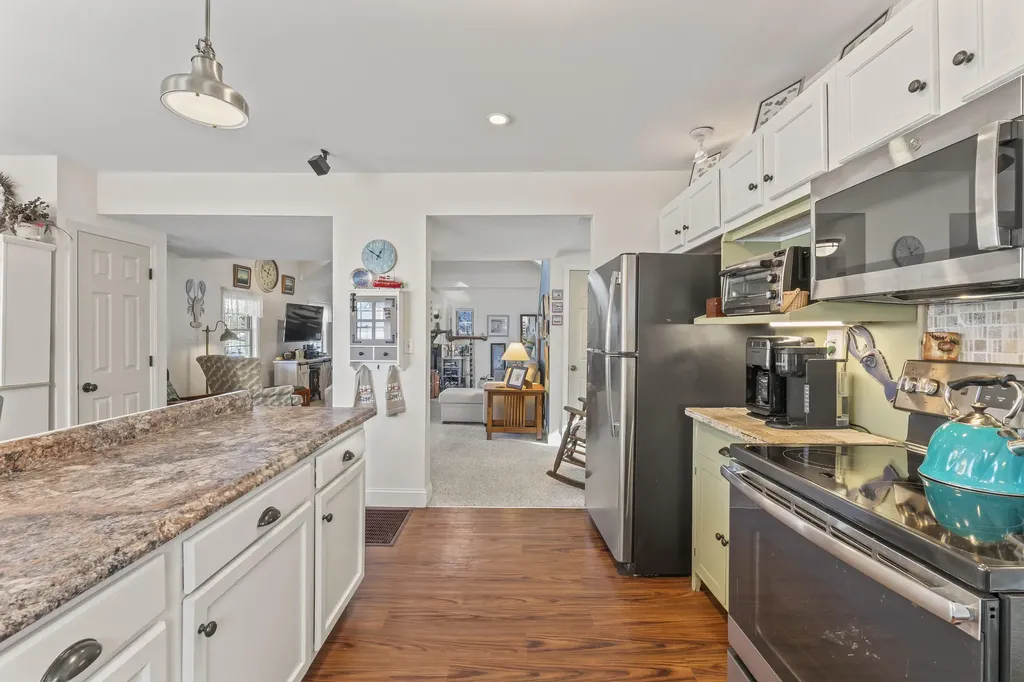 21 Lobster Cove Road Boothbay Harbor ME 04538