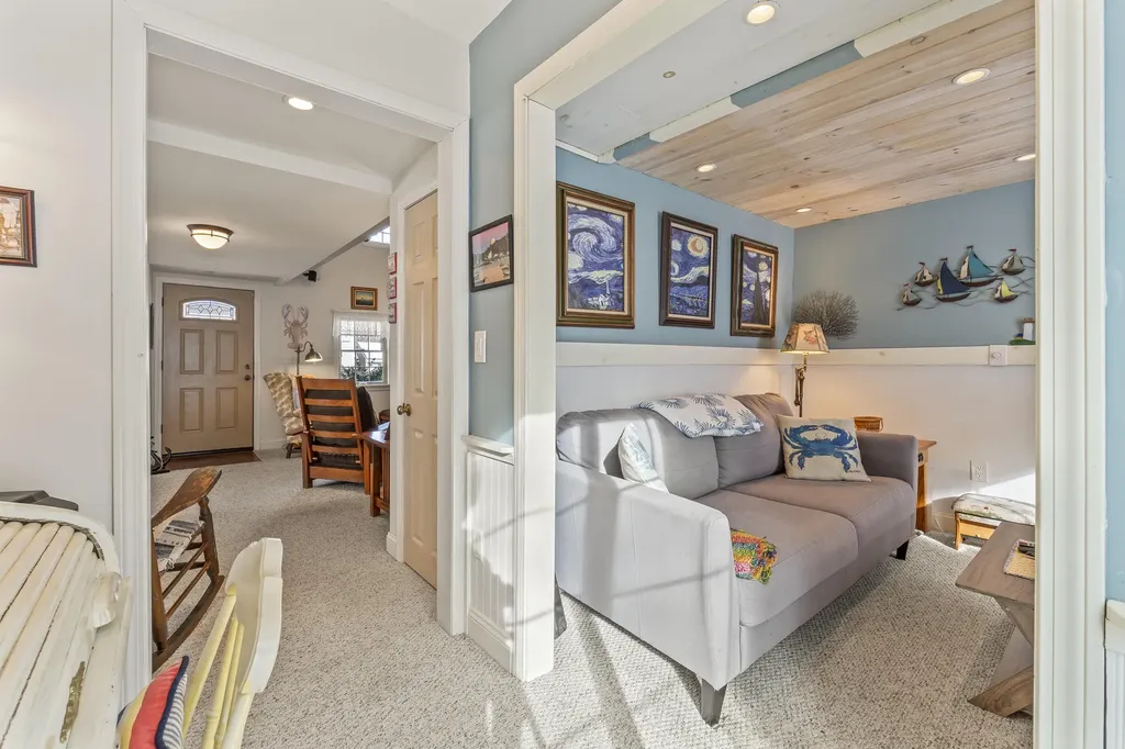 21 Lobster Cove Road Boothbay Harbor ME 04538
