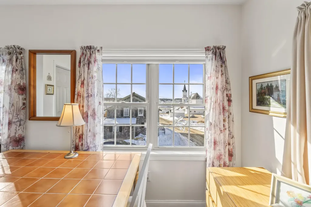 21 Lobster Cove Road Boothbay Harbor ME 04538