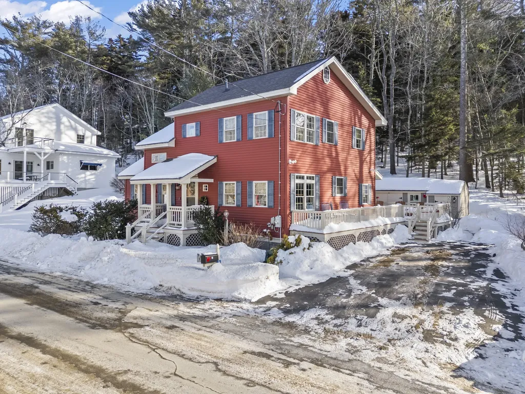 21 Lobster Cove Road Boothbay Harbor ME 04538