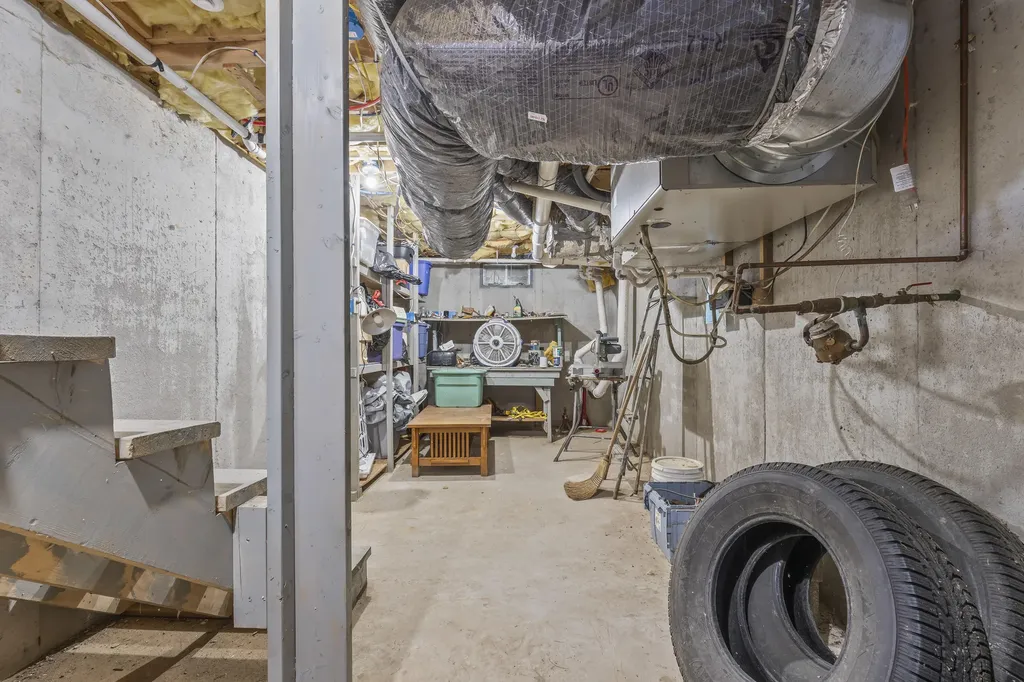 21 Lobster Cove Road Boothbay Harbor ME 04538