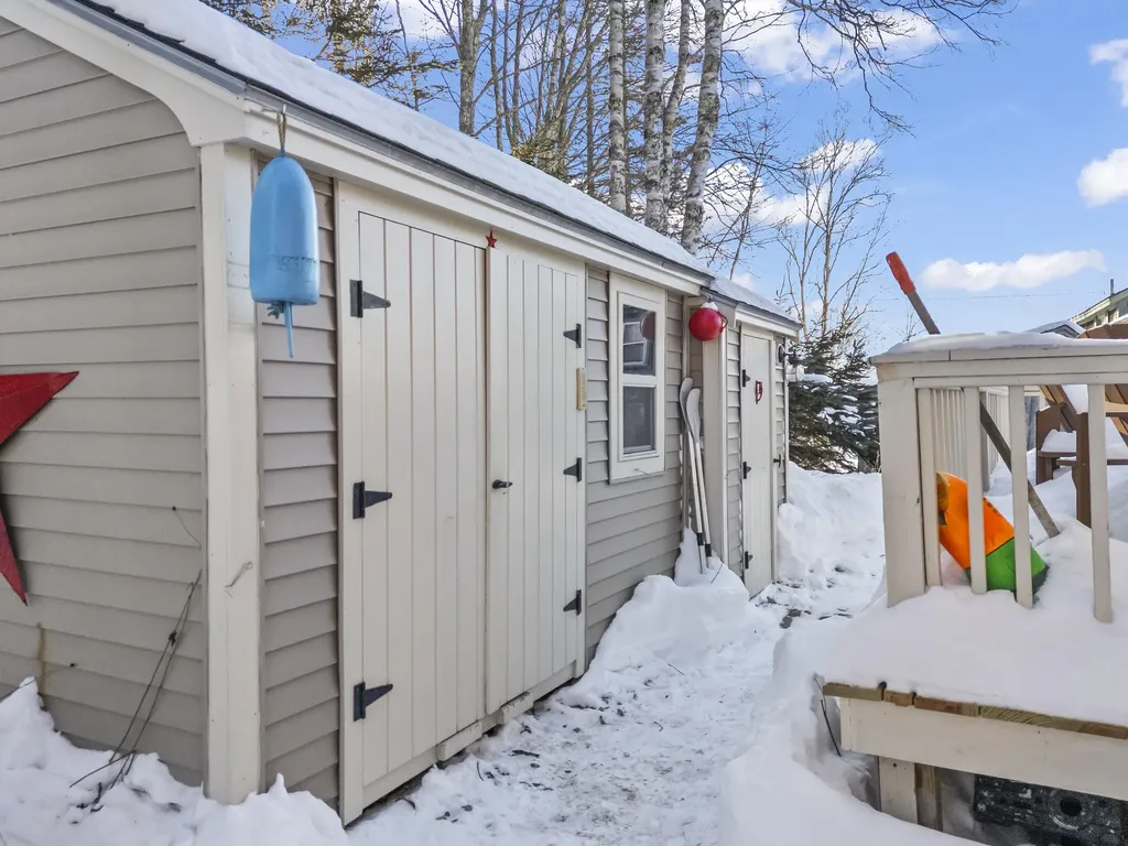 21 Lobster Cove Road Boothbay Harbor ME 04538