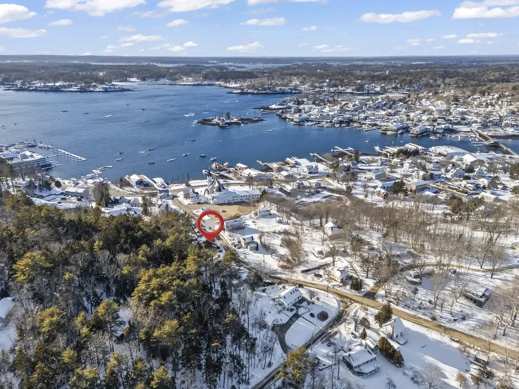 21 Lobster Cove Road Boothbay Harbor ME 04538
