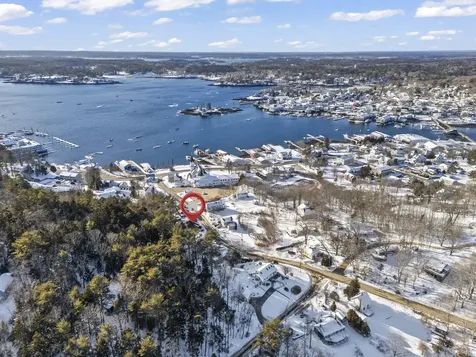 21 Lobster Cove Road Boothbay Harbor ME 04538
